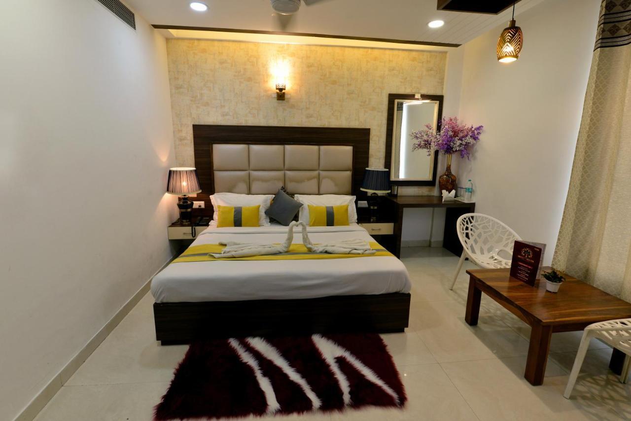 Hotel The Yellow Nayagaon Exterior photo